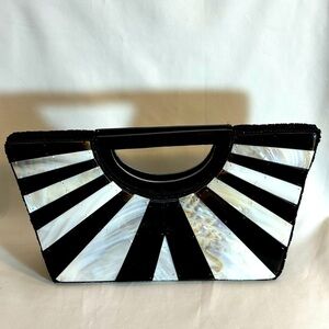 NINA NGUYEN Vintage Handbag Mother of Pearl Fan Design Magnetic Closure Bag